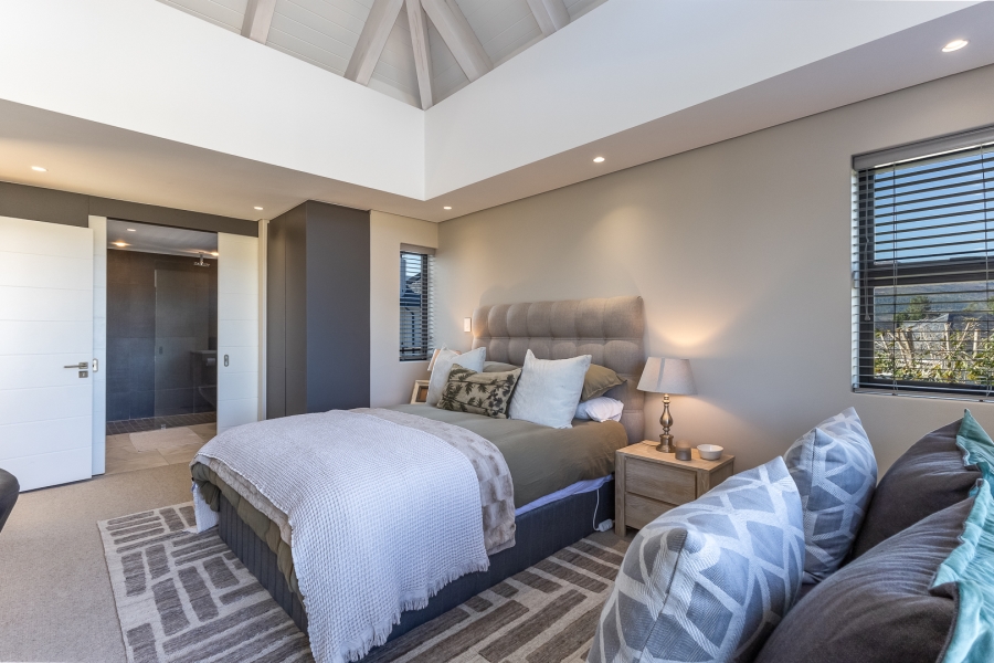 4 Bedroom Property for Sale in Pearl Valley at Val de Vie Western Cape